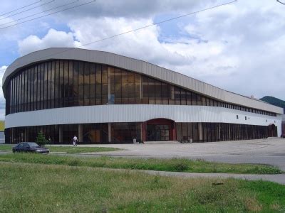 zimný štadión Humenné poškodená strecha