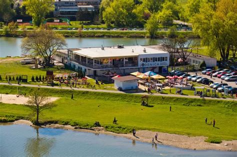 Lodenica Yacht Clubu Sĺňava Piešťany