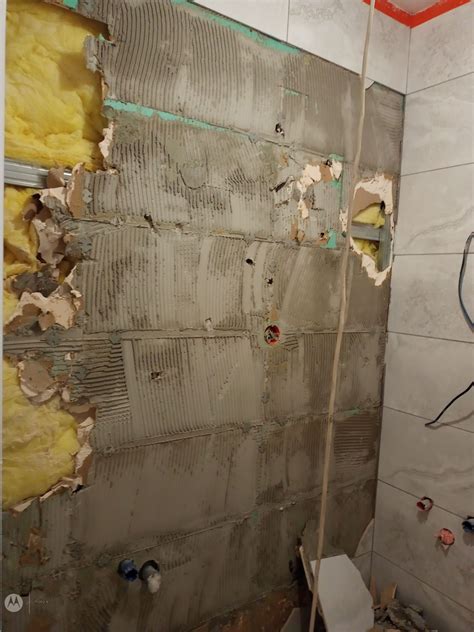 Demontáž starej sanity a obkladov