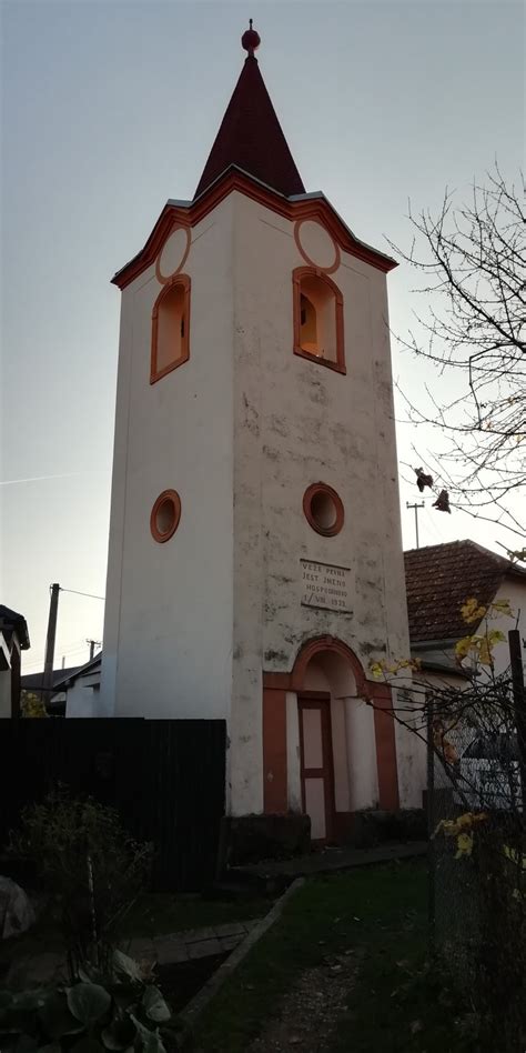 Panoramatický záber na obec Lubina s okolitou prírodou