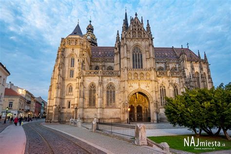 Panorama mesta Košice s dominantou Dómu svätej Alžbety