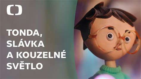 Ilustrácia osoby v glóbusoch, ktorá ukazuje na Slovensko