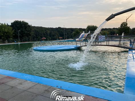 Panoráma Trnavských rybníkov s vodnými vtákmi