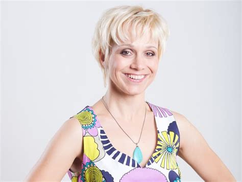 Júlia Ružička Horváthová v ružovej nočnej košielke