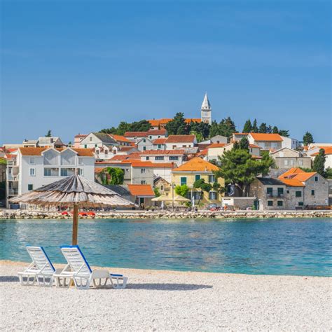 Mapa Chorvátskeho pobrežia s vyznačenými obľúbenými lokalitami na prenájom vodných skútrov