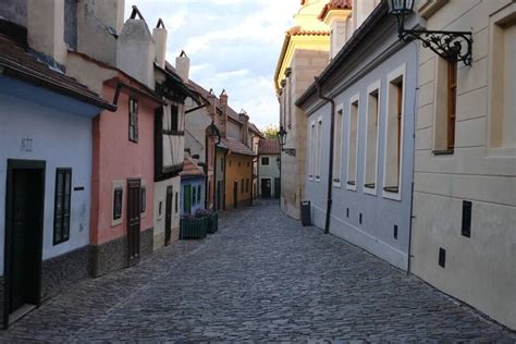 Ulička v jednej zo zlínskych baťovských štvrtí