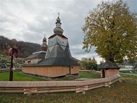 Drevený gréckokatolícky kostolík