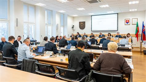 Symbolické znázornenie investície do verejných priestorov