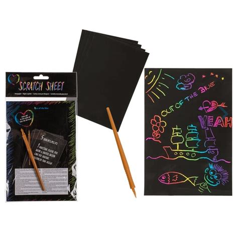 Ilustračný obrázok s dokumentami a perom