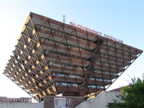 Budova Slovenského rozhlasu (Obrátená pyramída)