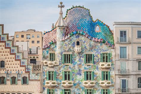 Fasáda Casa Batlló (La Pedrera)