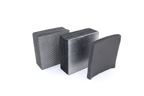 Ukážka rôznych typov moderných izolačných materiálov