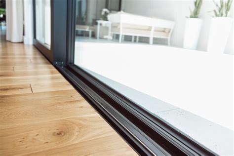 Ilustrácia bezbariérového prístupu v modernom dome