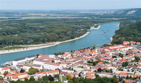 Hainburg an der Donau panorama