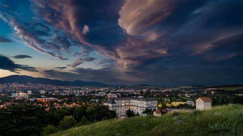 Panoramatický výhľad na Nitru zo Zobora