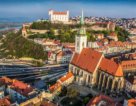 Bratislavský hrad a Dóm sv. Martina