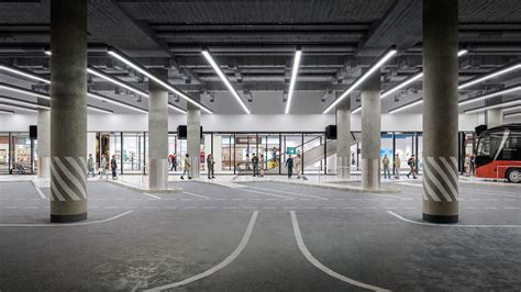 Interiér autobusovej stanice v Termináli Banská Bystrica