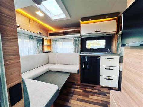 Interiér karavanu Weinsberg