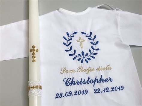 Symbolika krstu - krstná svieca a košieľka