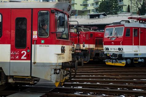 Ilustračná fotografia stolného laminátora