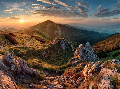 Malebná obec Terchová s pohorím Malá Fatra v pozadí
