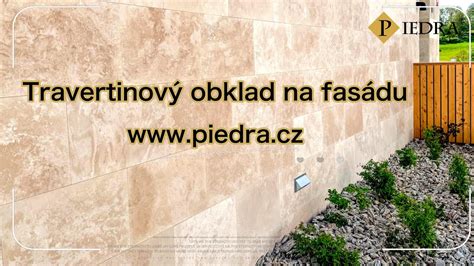 kombinácia omietky a kamenného obkladu na fasáde rodinného domu