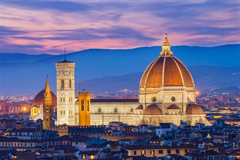 Florencia, pohľad na katedrálu Santa Maria del Fiore s kupolou