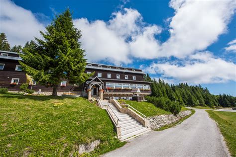 Hotel Granit Smrekovica s okolím