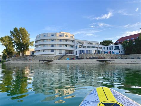 Rekreačný domček pri jazere na Slnečných jazerách v Senci