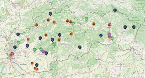 Ilustrácia znázorňujúca mapu Slovenska s vyznačenými hranicami a ikonami ľudí.