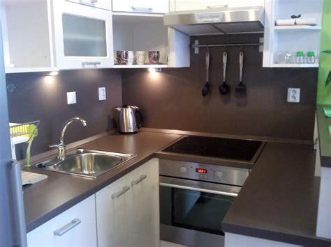 Mapa Ružinova s vyznačenou ulicou Nevädzová a OC Retro