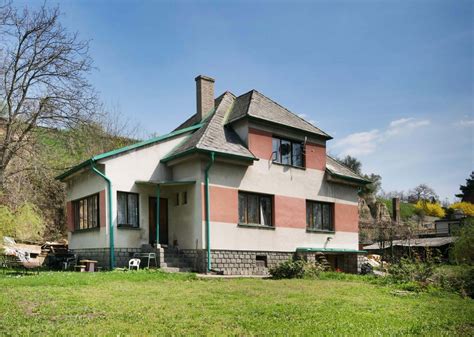 rodinný dům s pozemkem