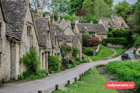 Malebná dedinka v Cotswolds