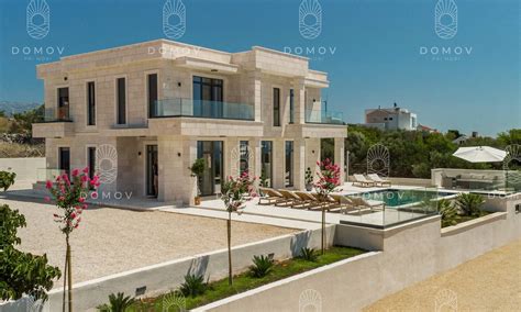 Luxusná vila s bazénom a výhľadom na more na Chalkidiki