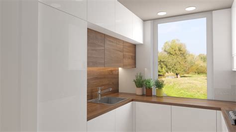 Moderná malá kuchyňa s bielymi skrinkami a drevenou pracovnou doskou