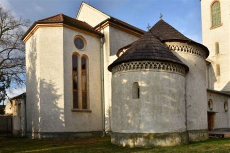 Historická fotografia kostola Svätej Kríža v Krížovej Vsi