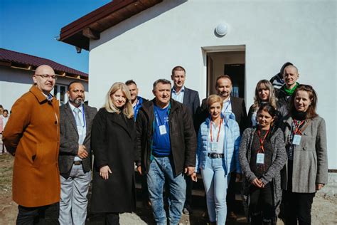 Porovnanie svojpomocnej a profesionálnej výstavby