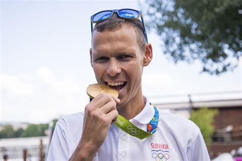 Matej Tóth prebieha cieľovou páskou na OH v Rio de Janeiro