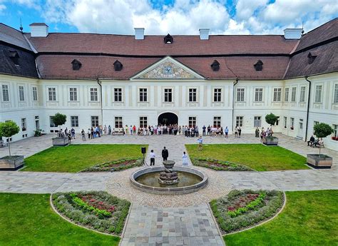 Anglický park pri kaštieli vo Svätom Antone