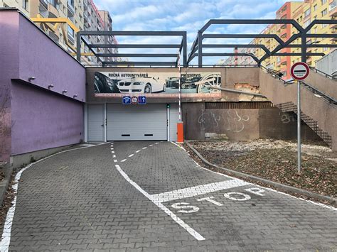 Vyznačenie garážových stojísk v hromadnej garáži
