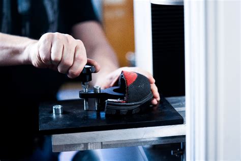 Laboratórne vybavenie pre testovanie materiálov
