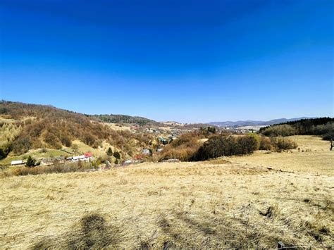 Slnečný pozemok s výhľadom v Banskej Belej