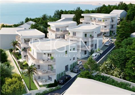 Moderný bytový dom na Pršianskej terase s výhľadom