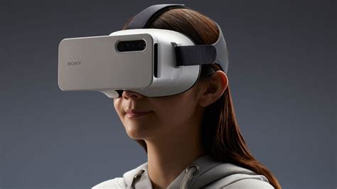 Sony Xperia View VR headset pripojený k smartfónu