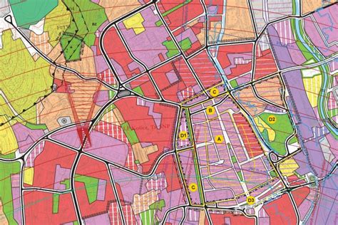 Urbanistický plán mesta s vyznačenými verejnými budovami