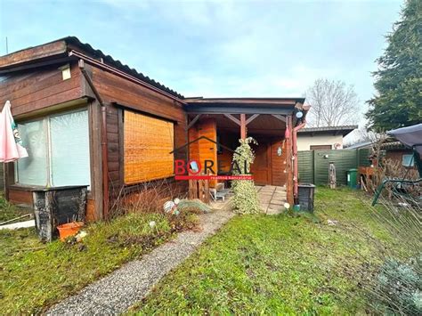 Záhradná chatka v tichom prostredí