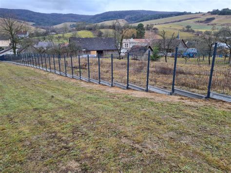 Rôzne typy oplotenia pozemkov