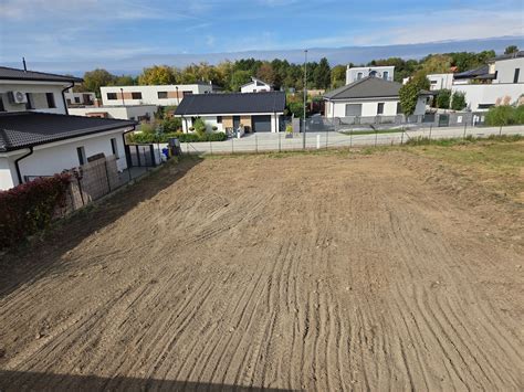 Ilustrácia úzkeho pozemku s osadeným bungalovom