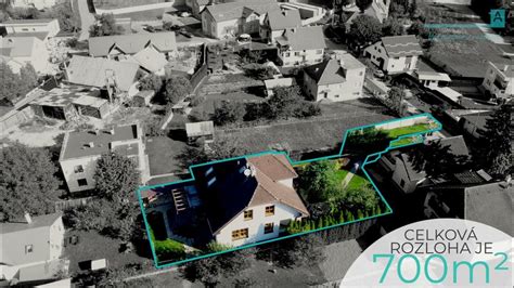 Ilustrácia zobrazujúca rozdelený dom alebo symbolické znázornenie majetkového vysporiadania