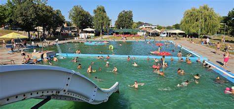 Interiér kúpeľného bazéna s termálnou vodou